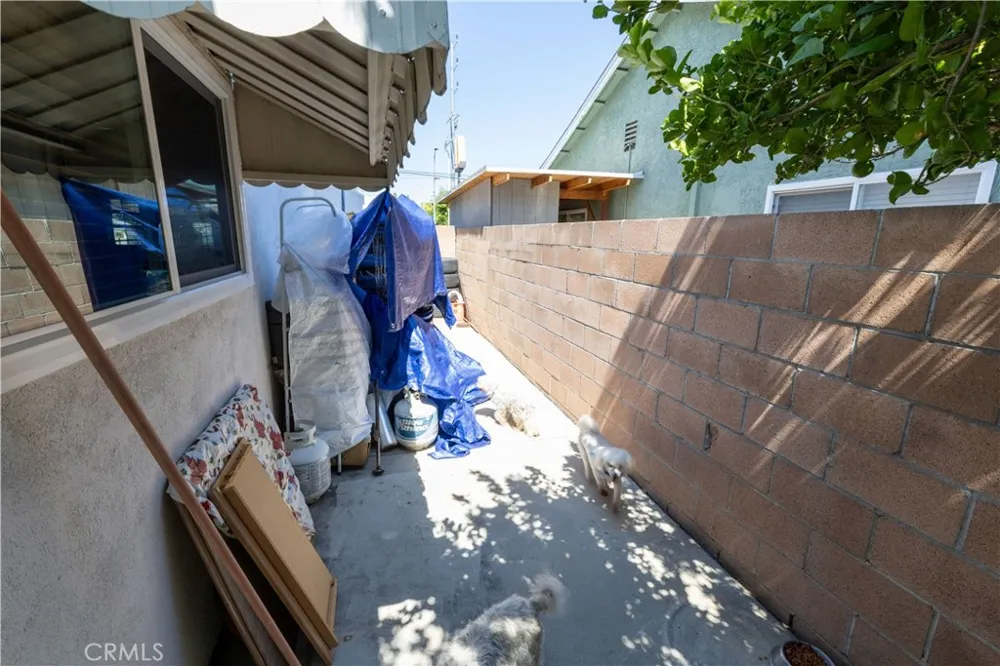 19320 Parthenia Street Los Angeles, CA 91324