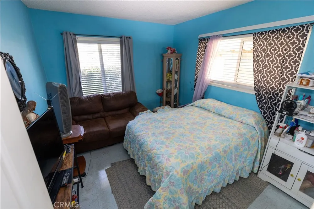 19320 Parthenia Street Los Angeles, CA 91324