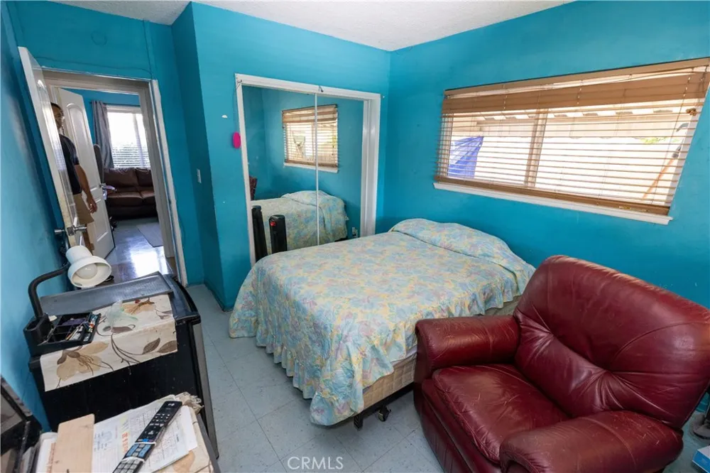 19320 Parthenia Street Los Angeles, CA 91324