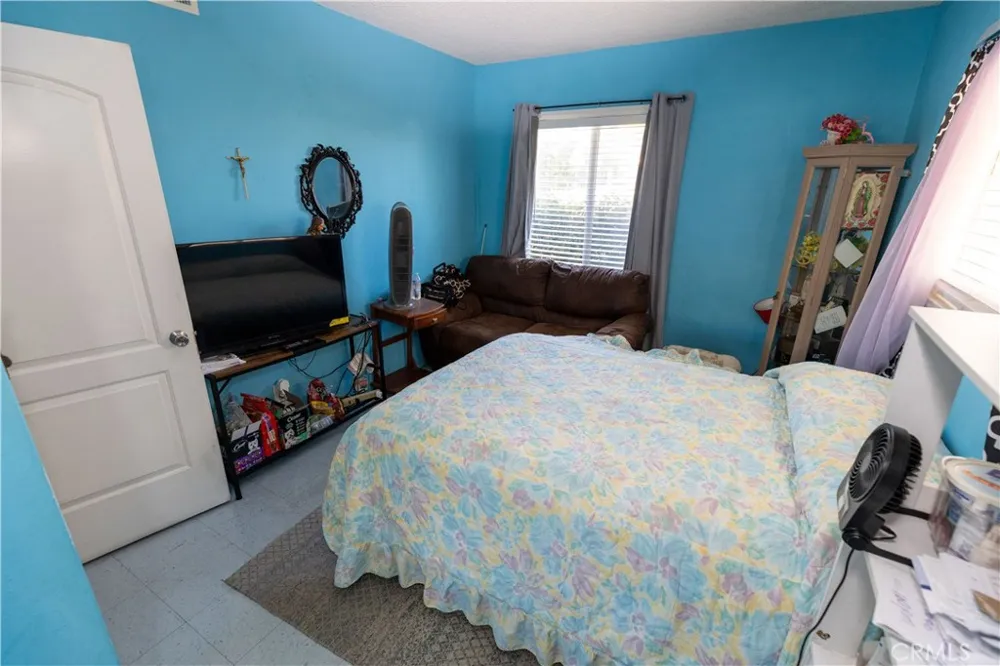 19320 Parthenia Street Los Angeles, CA 91324