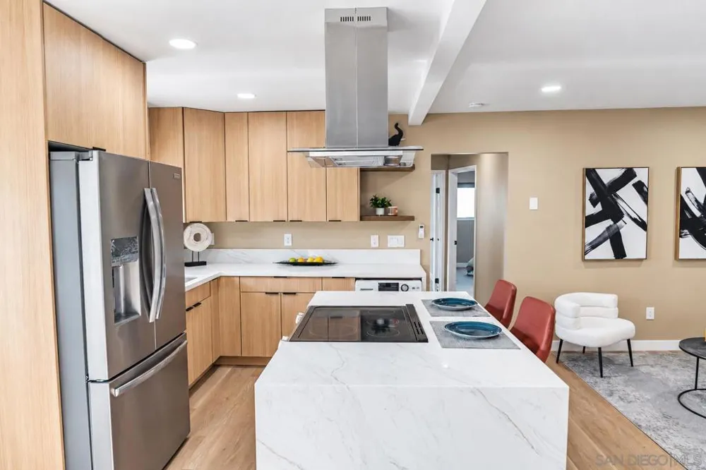 3960 Arizona Street #8 San Diego, CA 92104