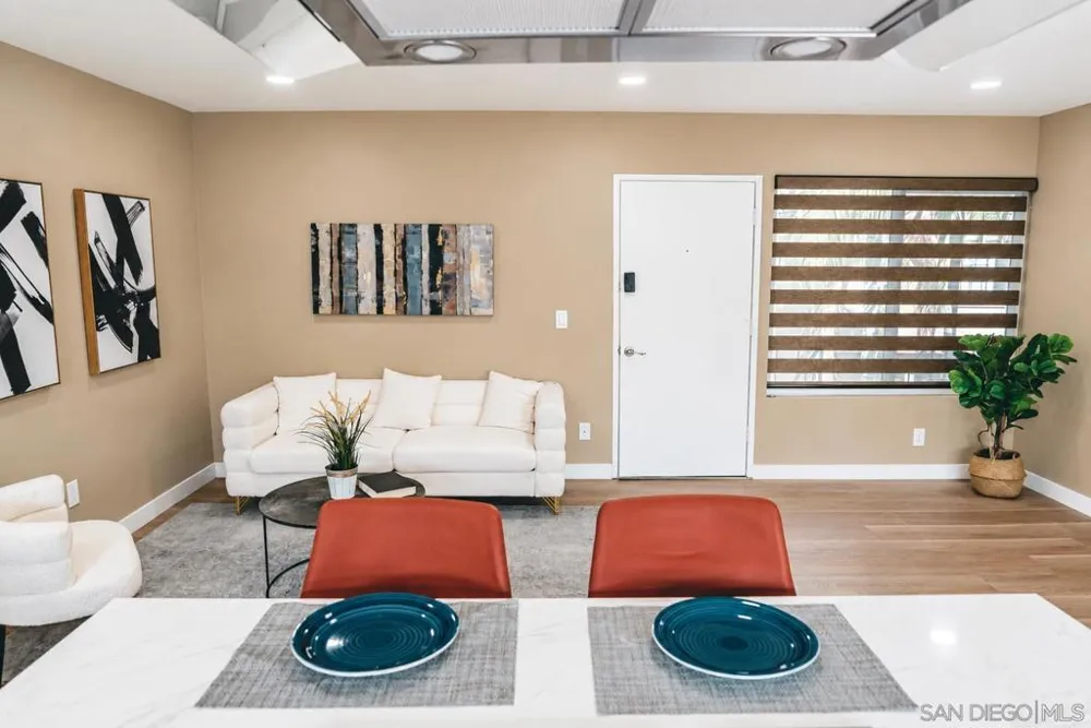 3960 Arizona Street #8 San Diego, CA 92104