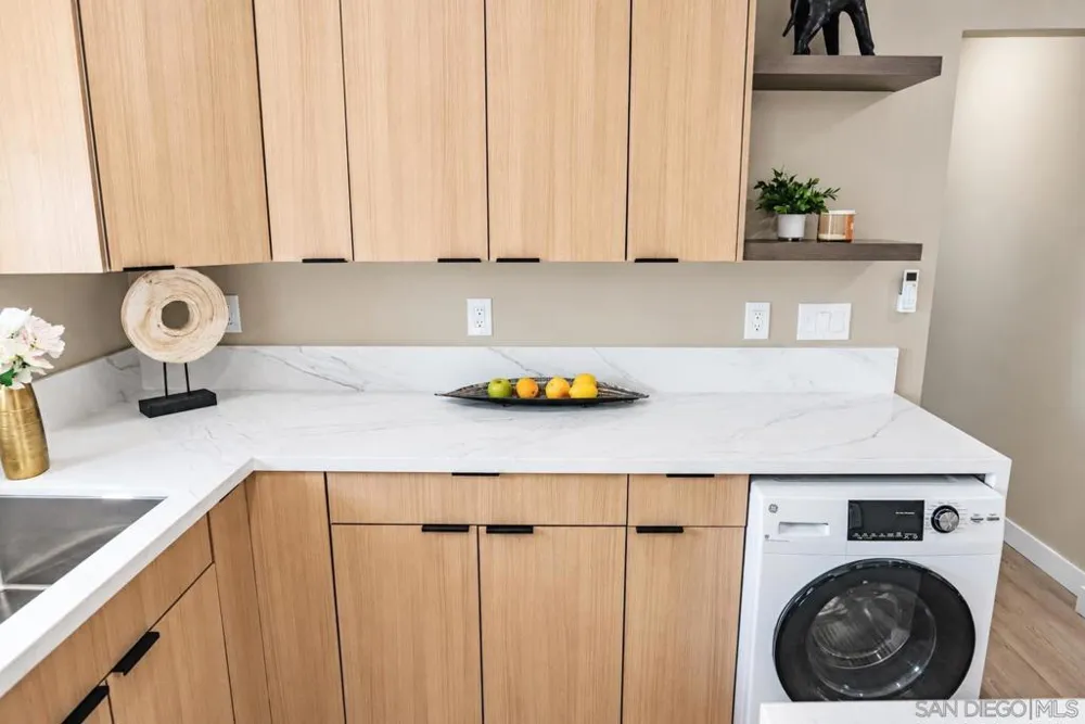 3960 Arizona Street #8 San Diego, CA 92104