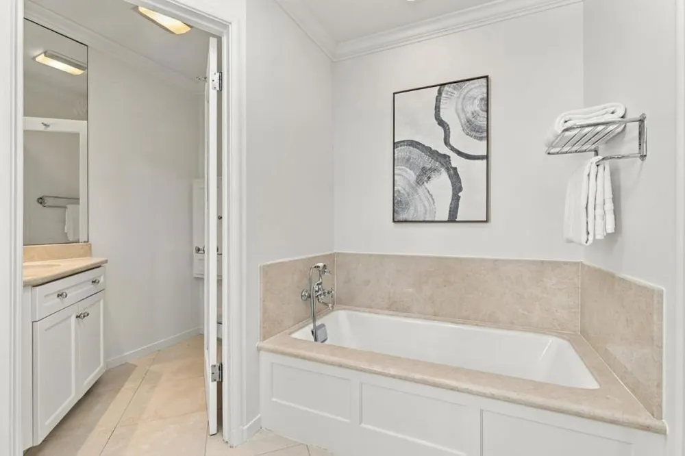 1432 Hamilton Avenue Palo Alto, CA 94301