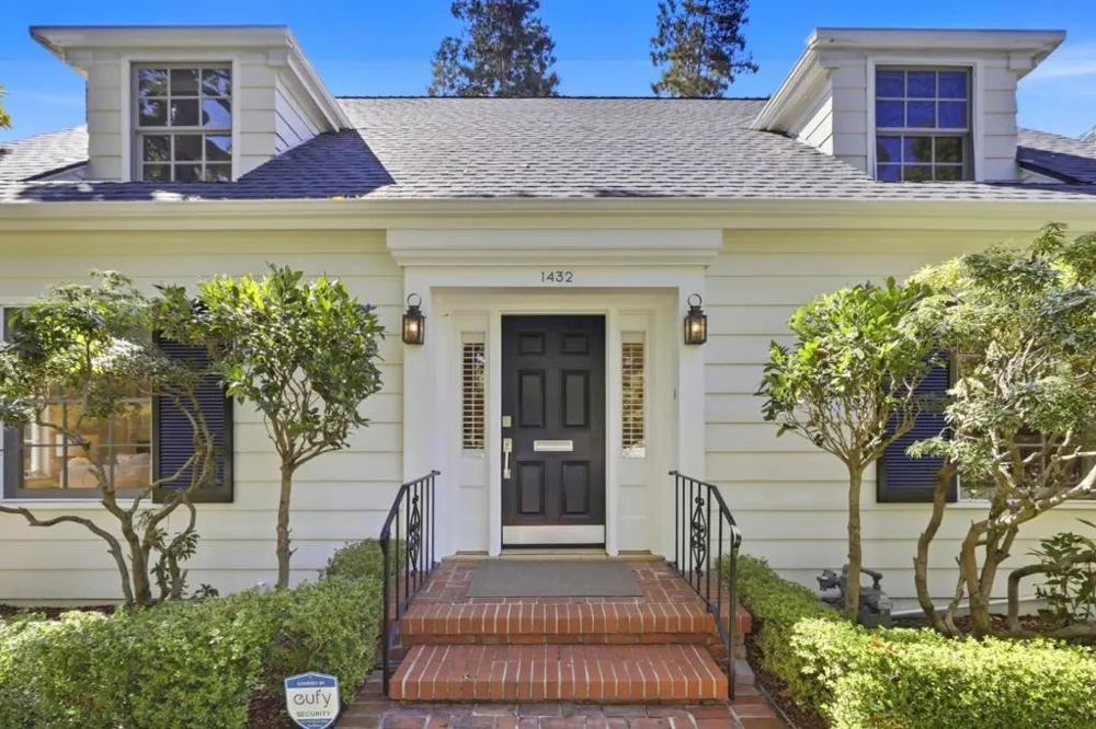 1432 Hamilton Avenue Palo Alto, CA 94301