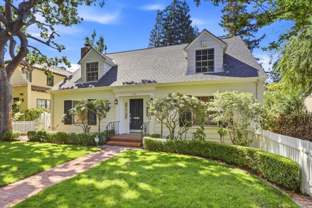 1432 Hamilton Avenue Palo Alto, CA 94301