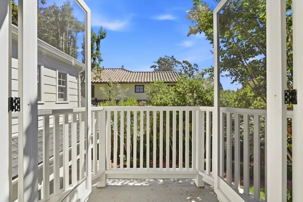 1432 Hamilton Avenue Palo Alto, CA 94301