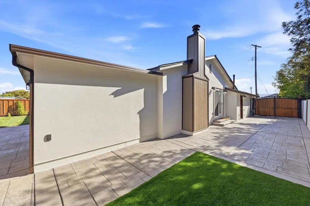 28333 Sparrow Road Hayward, CA 94545