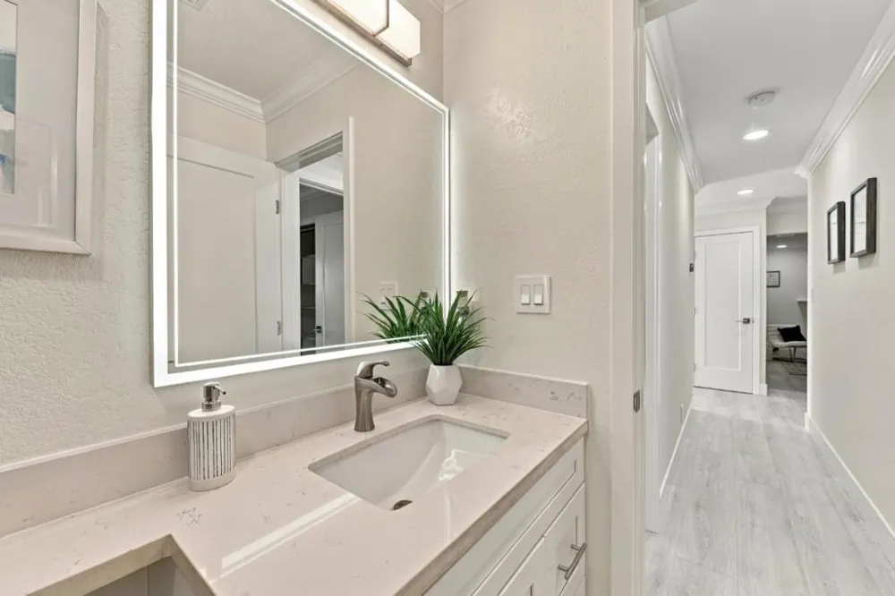 28333 Sparrow Road Hayward, CA 94545