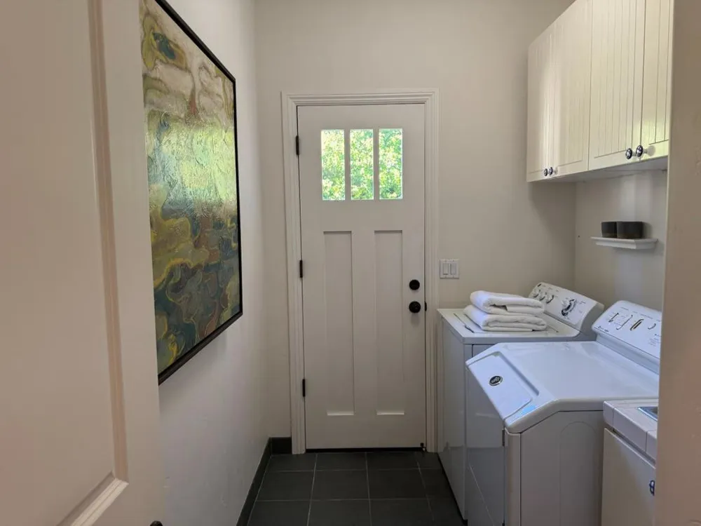 3423 Ashton Court Palo Alto, CA 94306