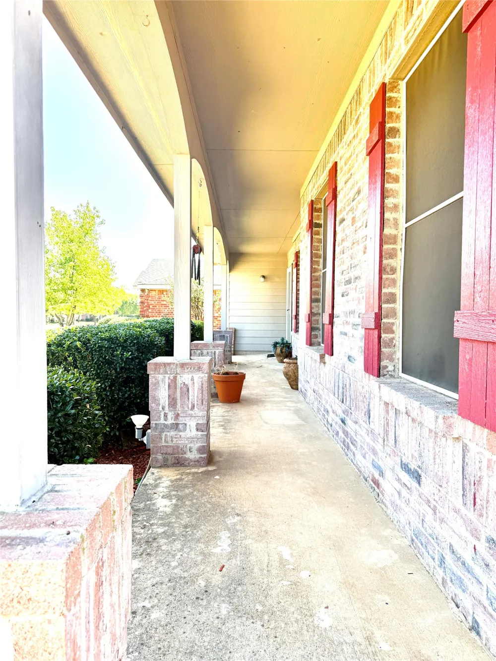193 Rolling Court Lancaster, TX 75146