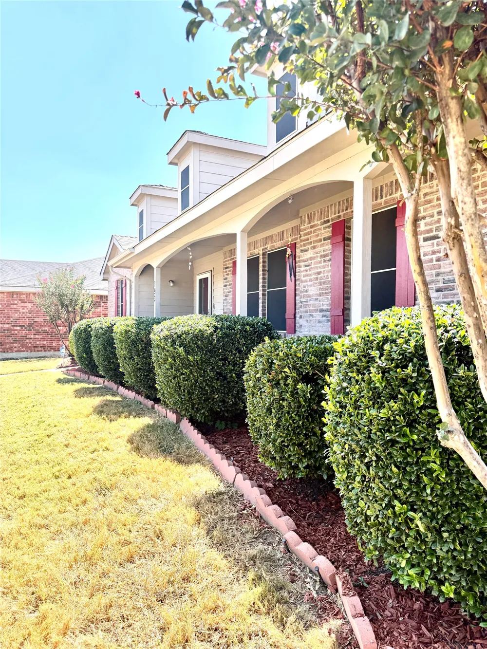 193 Rolling Court Lancaster, TX 75146