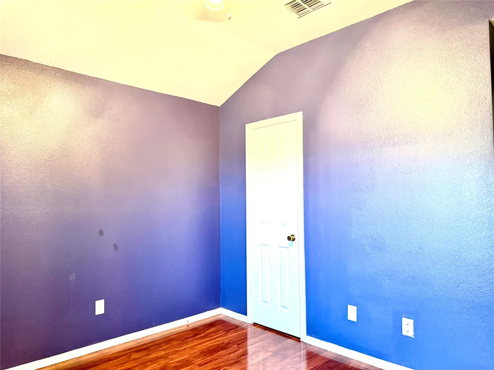 193 Rolling Court Lancaster, TX 75146