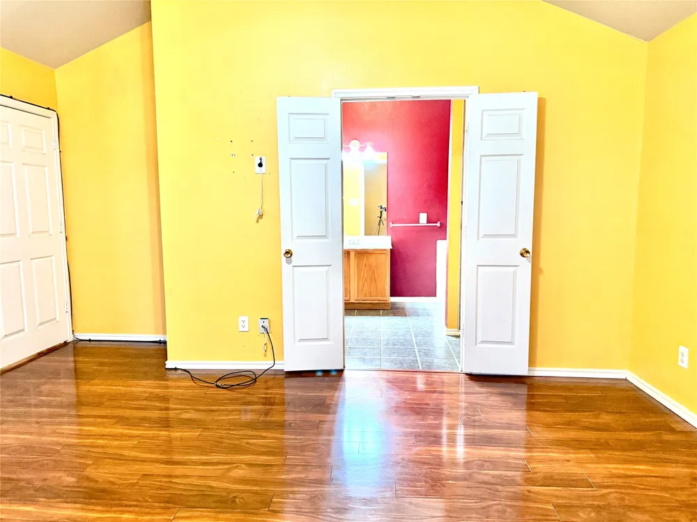 193 Rolling Court Lancaster, TX 75146
