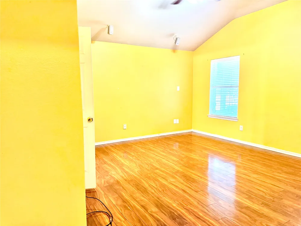 193 Rolling Court Lancaster, TX 75146