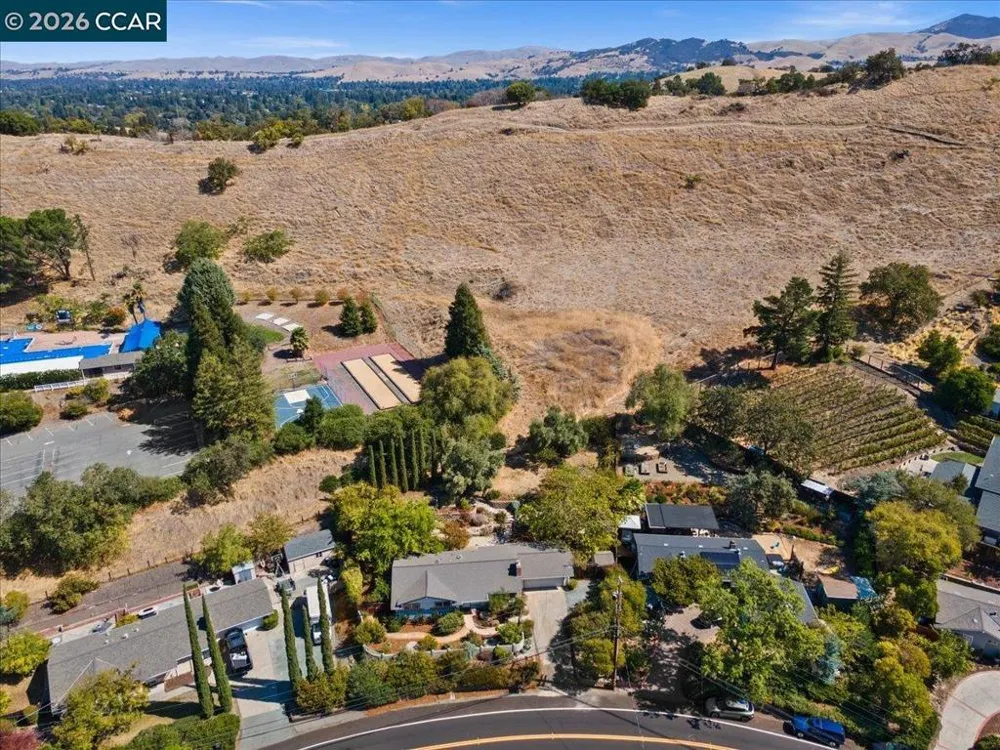 418 Marshall Drive Walnut Creek, CA 94598