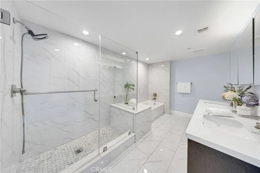2939 Leeward #403 Los Angeles, CA 90005