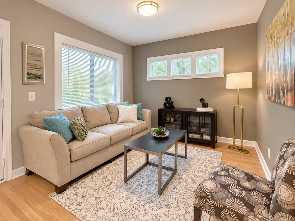 1699 Eustis Street Lauderdale, MN 55113