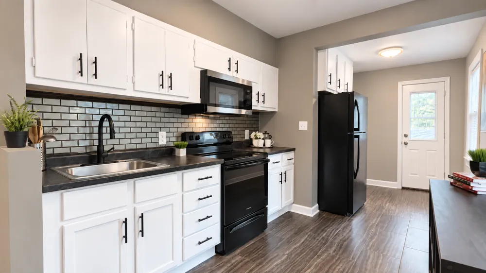 1699 Eustis Street Lauderdale, MN 55113