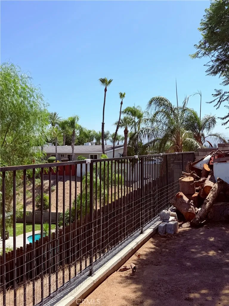 5855 Bolivar Riverside, CA 92505