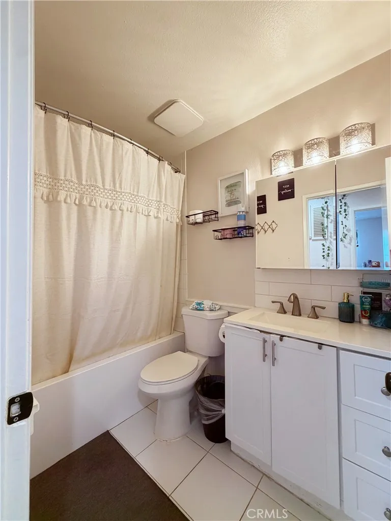 5855 Bolivar Riverside, CA 92505