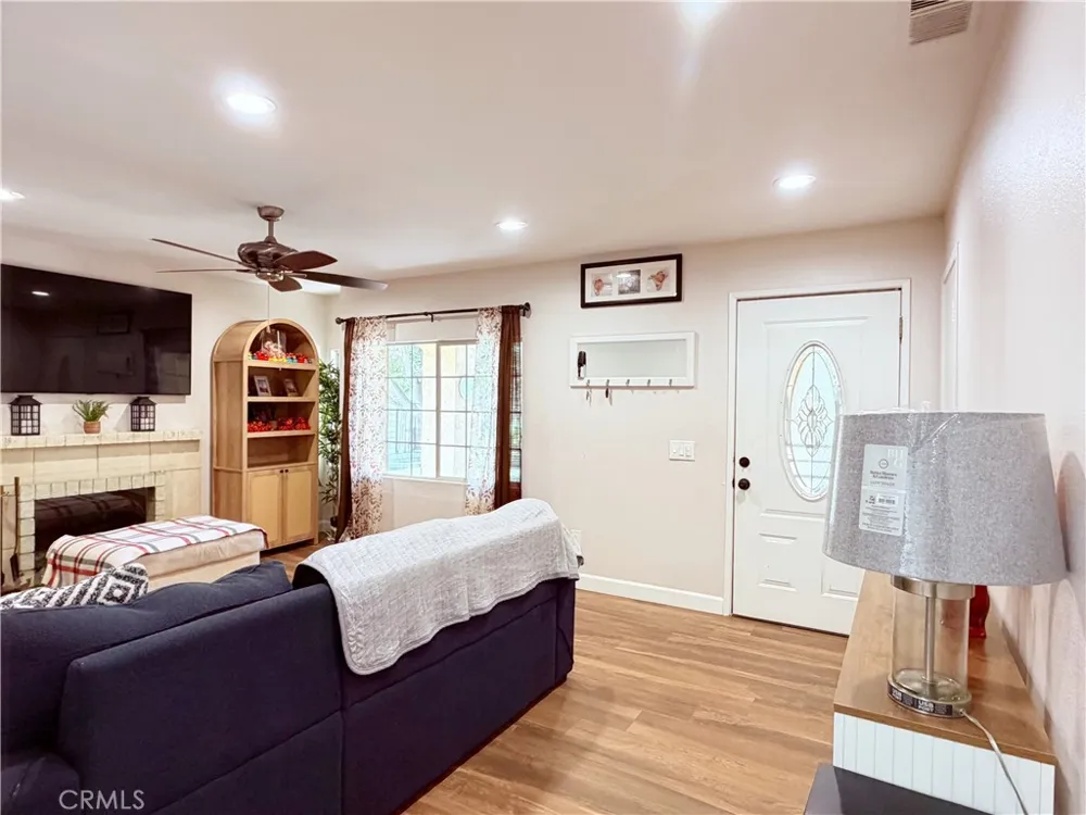 5855 Bolivar Riverside, CA 92505