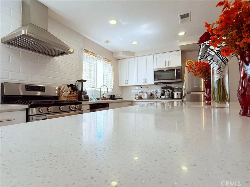5855 Bolivar Riverside, CA 92505