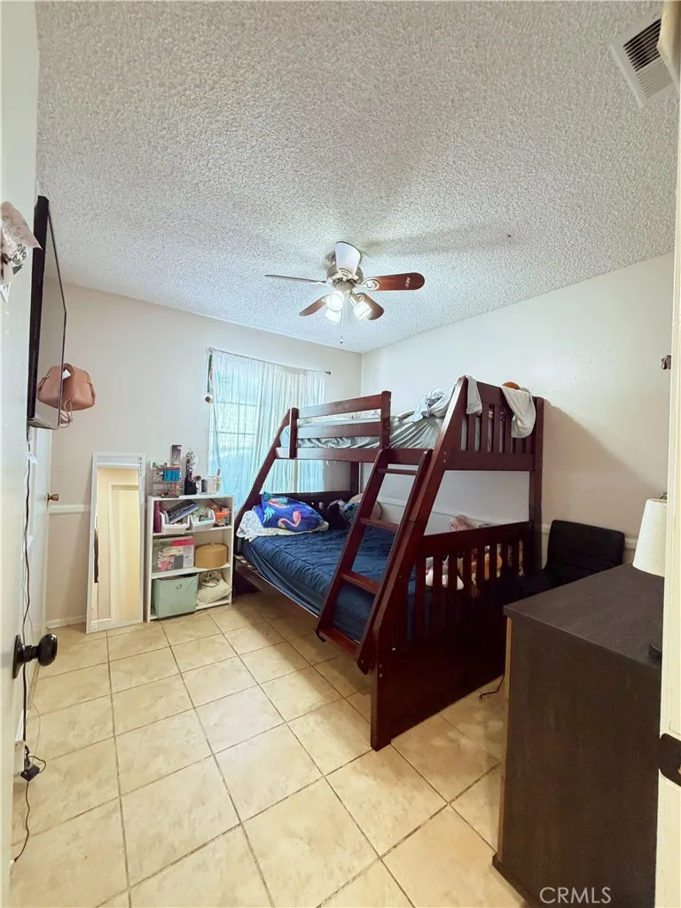 5855 Bolivar Riverside, CA 92505
