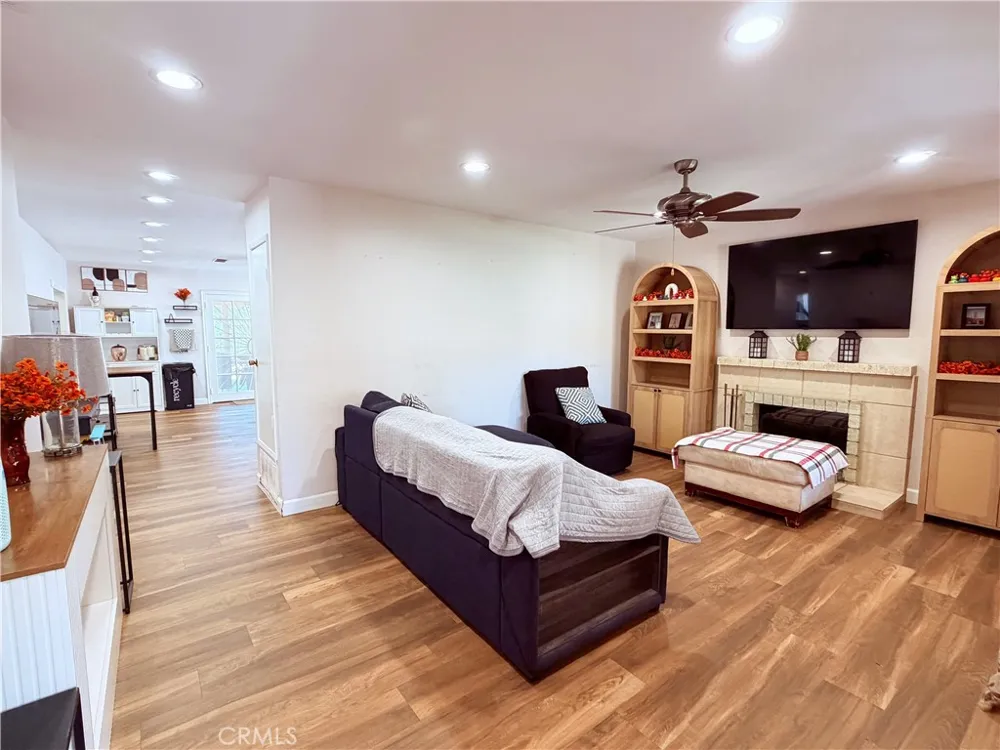5855 Bolivar Riverside, CA 92505