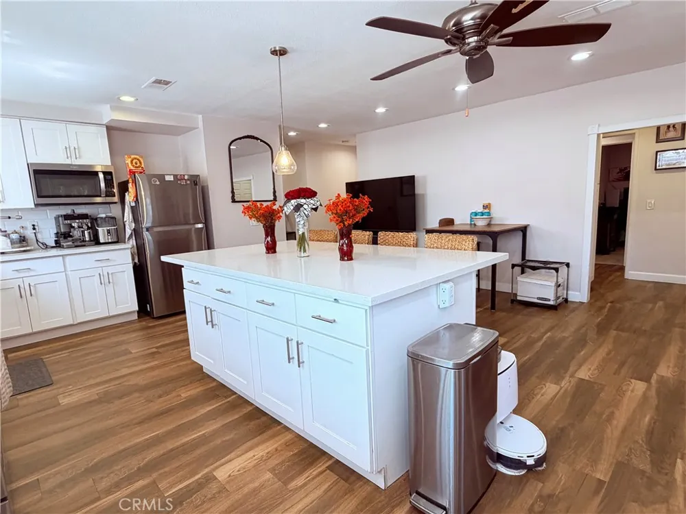5855 Bolivar Riverside, CA 92505