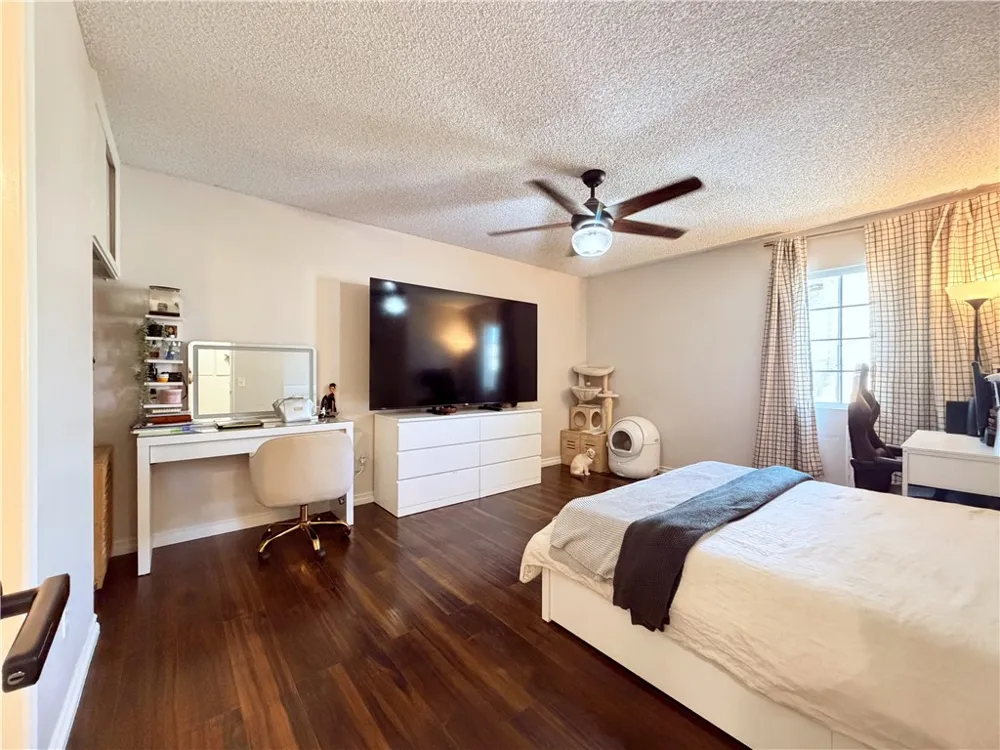 5855 Bolivar Riverside, CA 92505