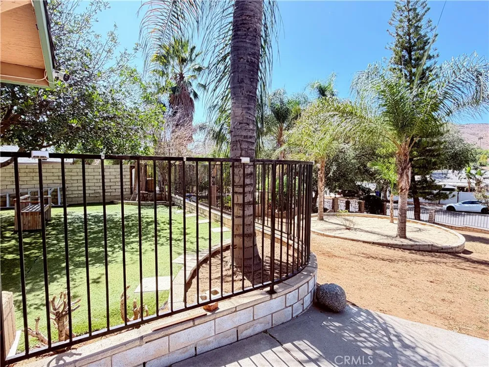 5855 Bolivar Riverside, CA 92505