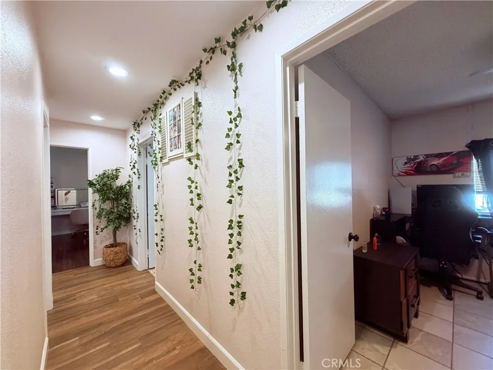 5855 Bolivar Riverside, CA 92505
