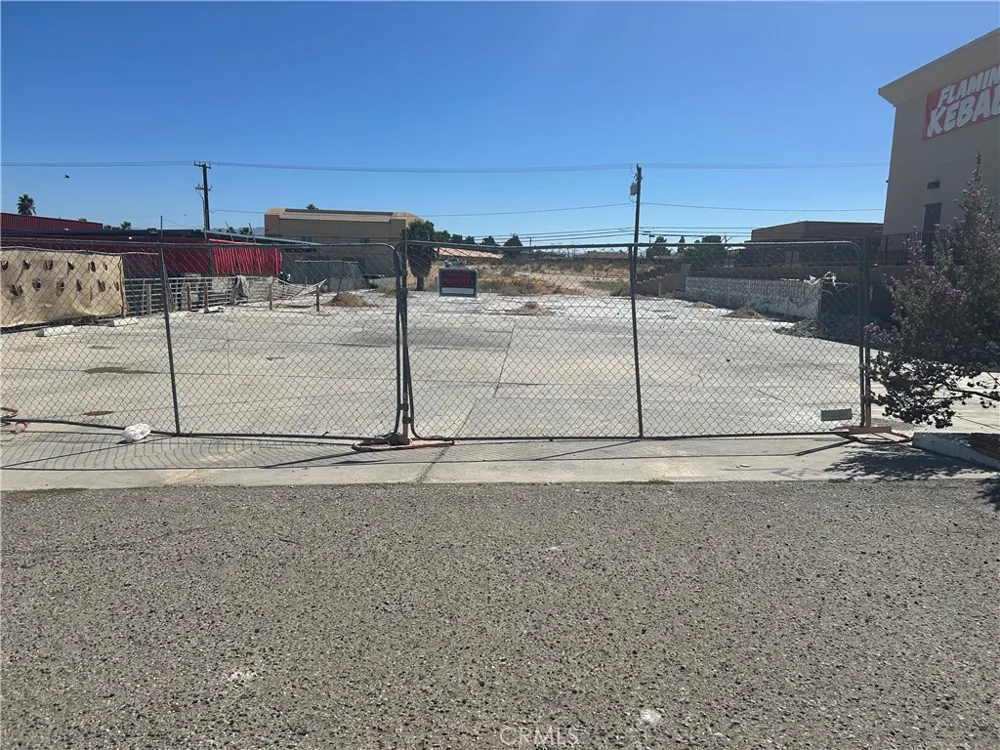 17153 Bear Valley RD. Road Hesperia, CA 92345