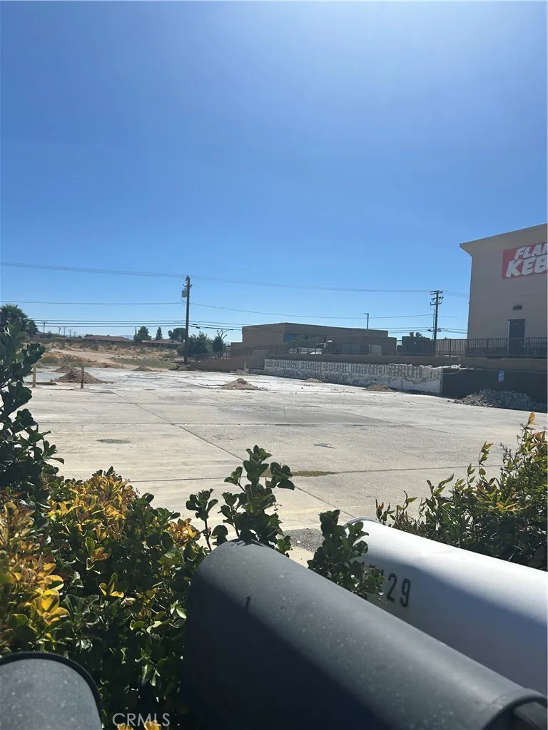 17153 Bear Valley RD. Road Hesperia, CA 92345