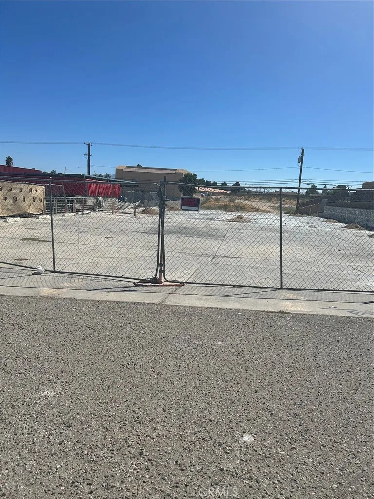 17153 Bear Valley RD. Road Hesperia, CA 92345