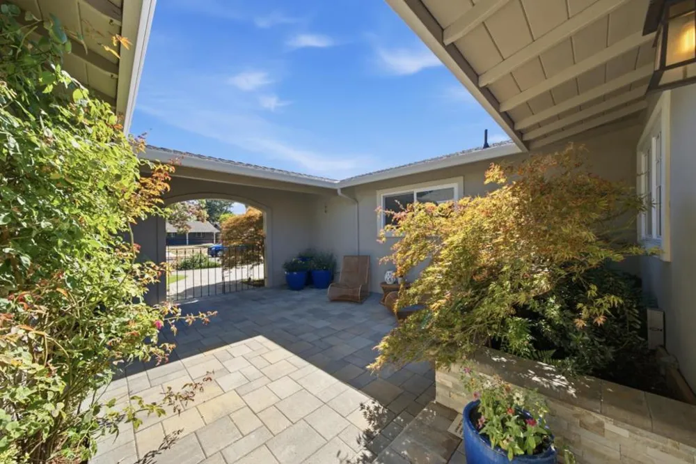 2215 Constitution Drive San Jose, CA 95124