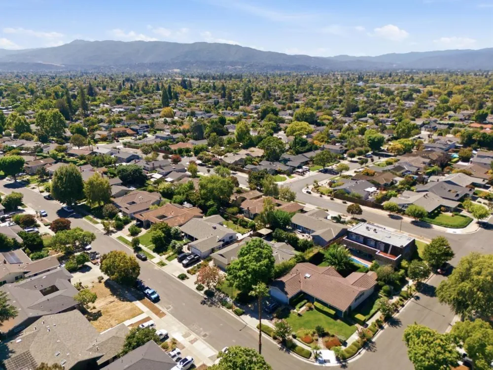 2215 Constitution Drive San Jose, CA 95124