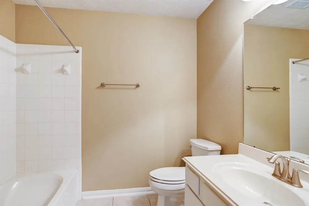 13911 Pepperstone Lane Houston, TX 77044