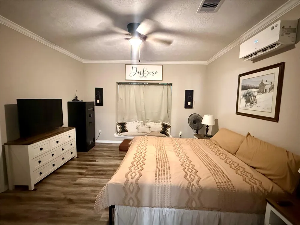 1365 County Road 2224 Cleveland, TX 77327