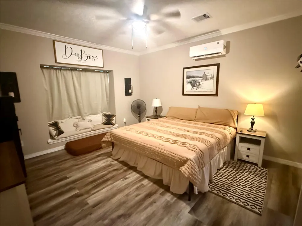 1365 County Road 2224 Cleveland, TX 77327