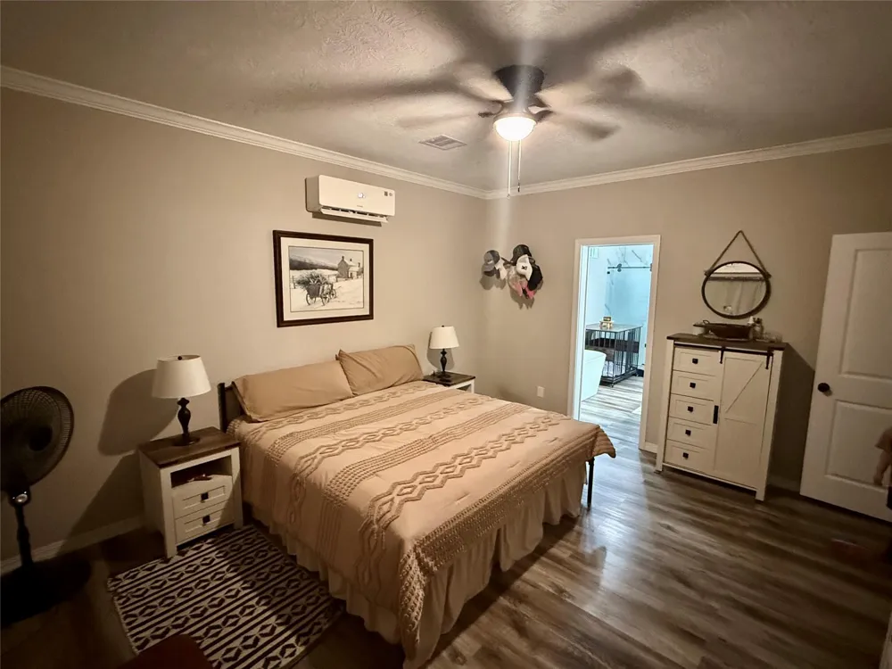 1365 County Road 2224 Cleveland, TX 77327