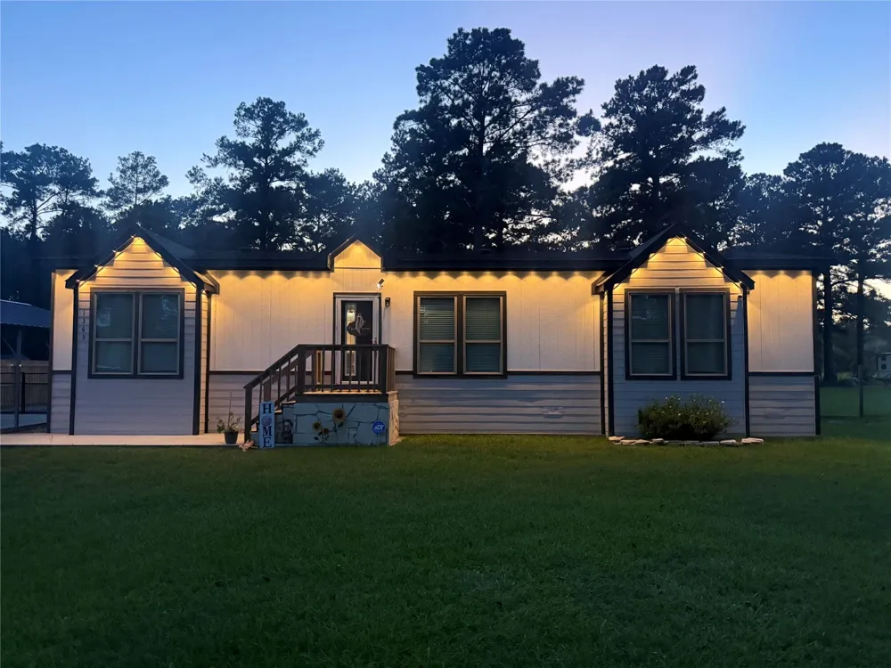 1365 County Road 2224 Cleveland, TX 77327
