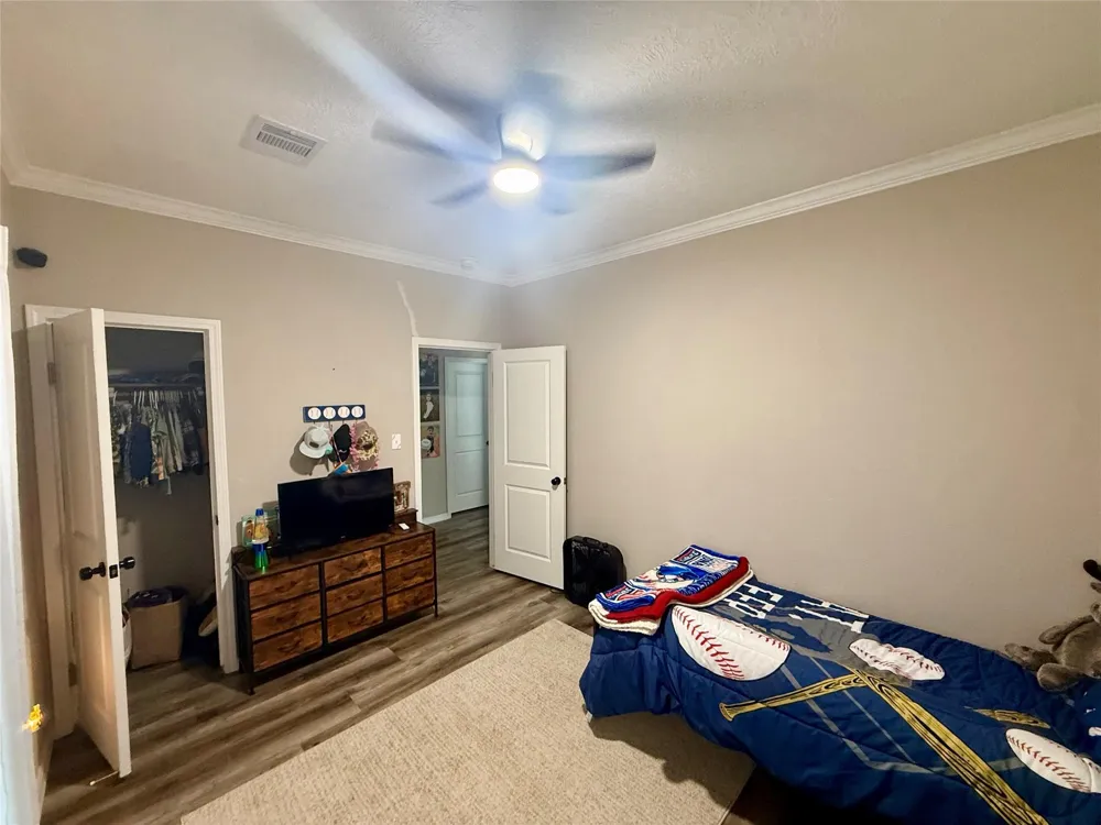 1365 County Road 2224 Cleveland, TX 77327