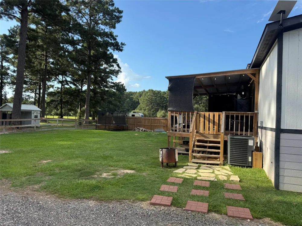 1365 County Road 2224 Cleveland, TX 77327