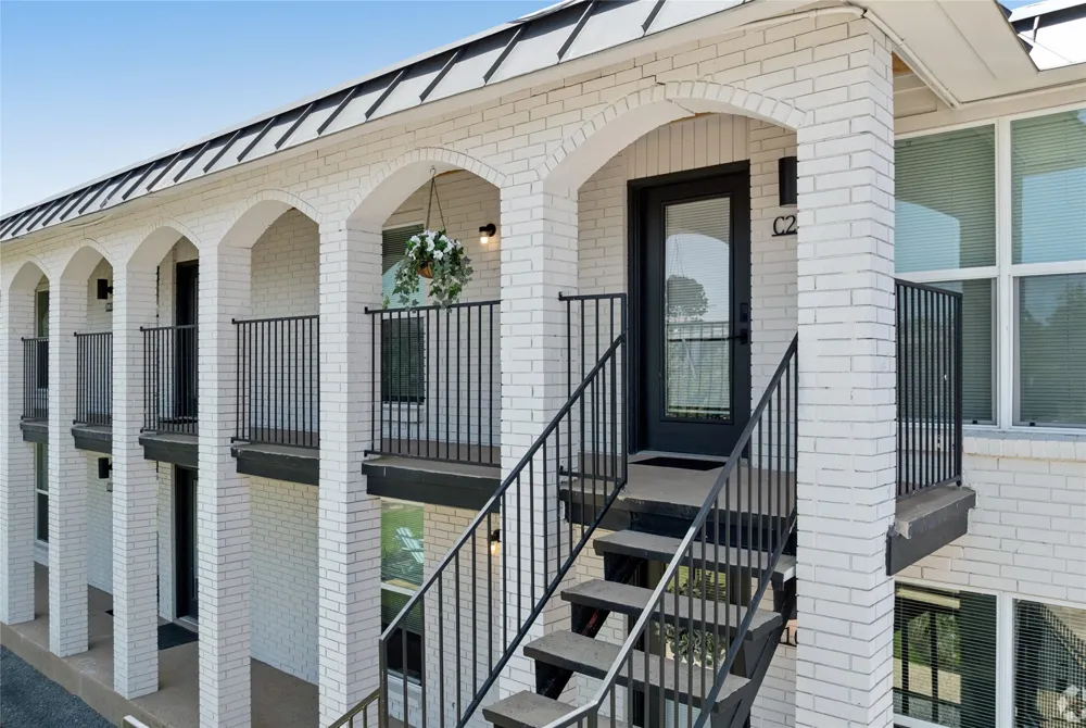 5911 Sheridan Ave Ln #C101 Austin, TX 78723