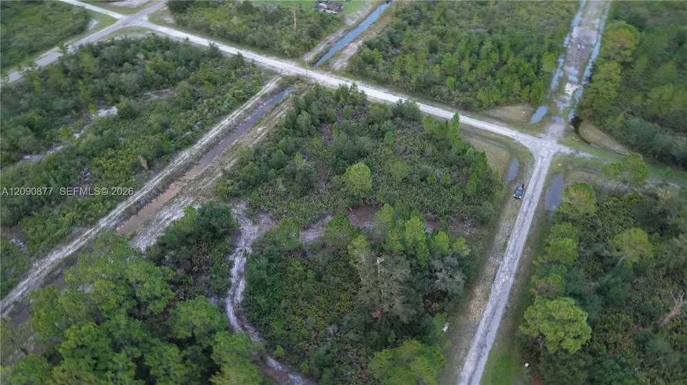 Magnolia Dr Other City - In The State Of Florida, FL 33855