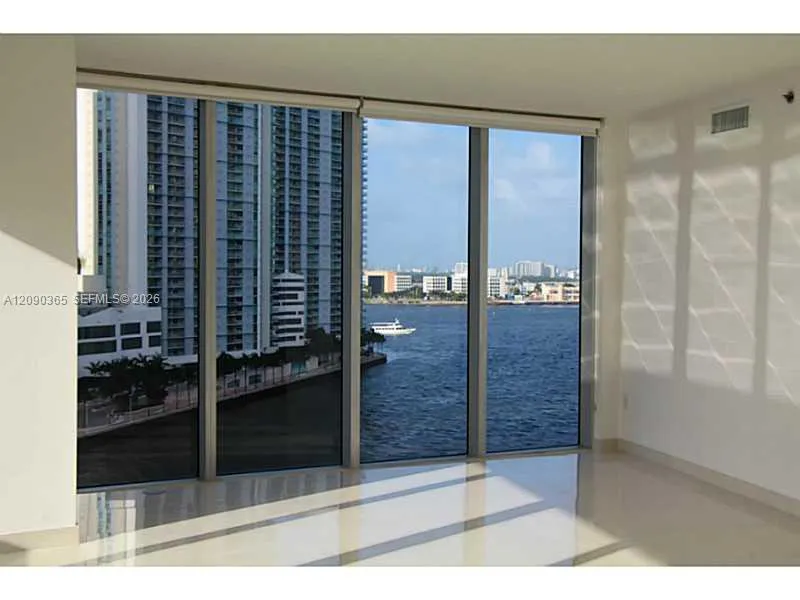 465 Brickell Ave #3002 Miami, FL 33131