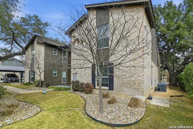 2718 Old Field Dr #1002 San Antonio, TX 78247