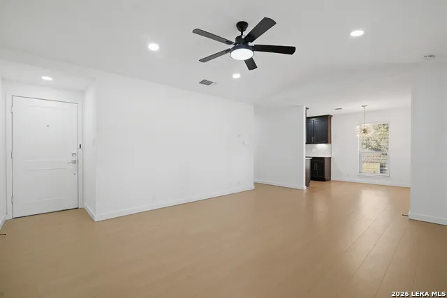 2718 Old Field Dr #1002 San Antonio, TX 78247